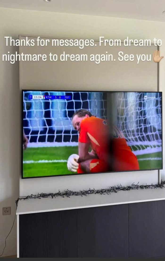 app下载-热刺门将金斯基两度失误被换下,赛后获球迷安慰|马竞|欧冠|托特纳姆热刺|马德里竞技|决赛_新浪体育_新浪新闻